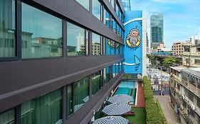 Vic 3 Bangkok Hotel